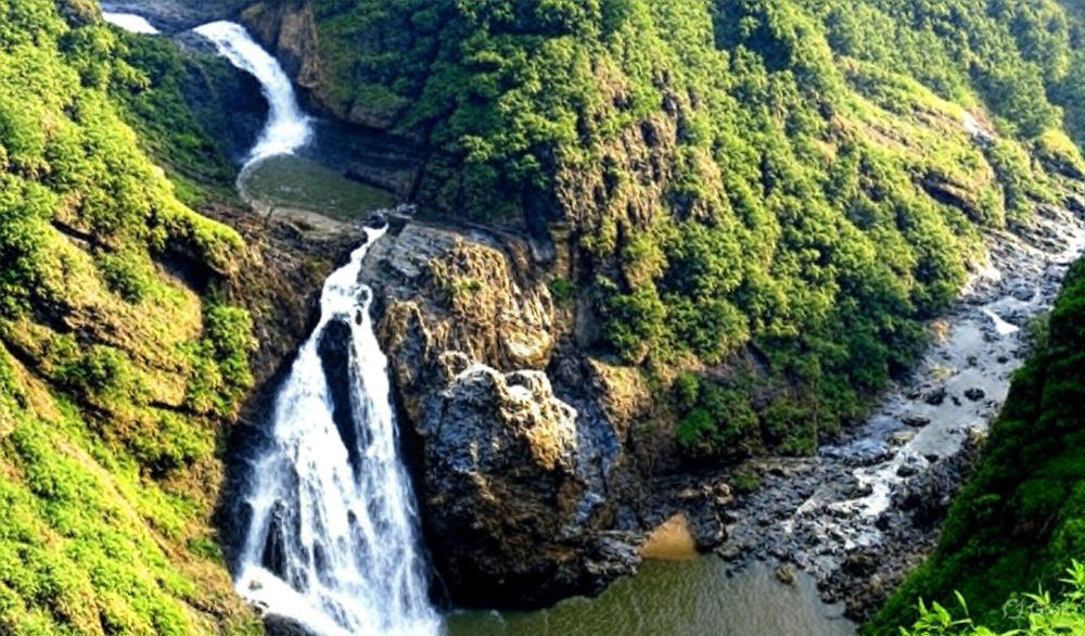 4ff9a9a0 165a 4090 a757 e262329aa0f0